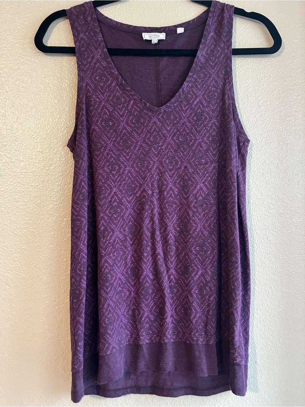 Fat Face Plum Geometric V‑Neck Tank